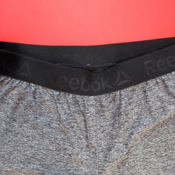 Reebok 2 in 1 running short grey black women's size S - Picture 4 of 6